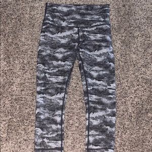 Lululemon capri leggings